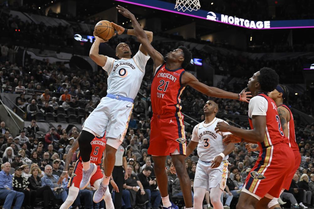 赛中展现霸 赛中展现霸