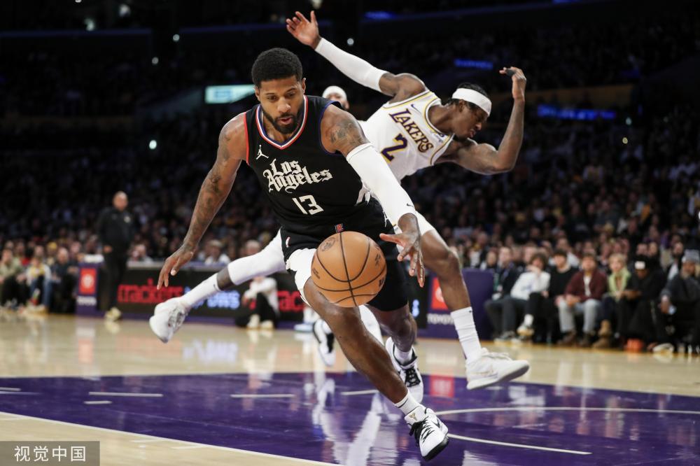 网球赛场上 网球赛场上